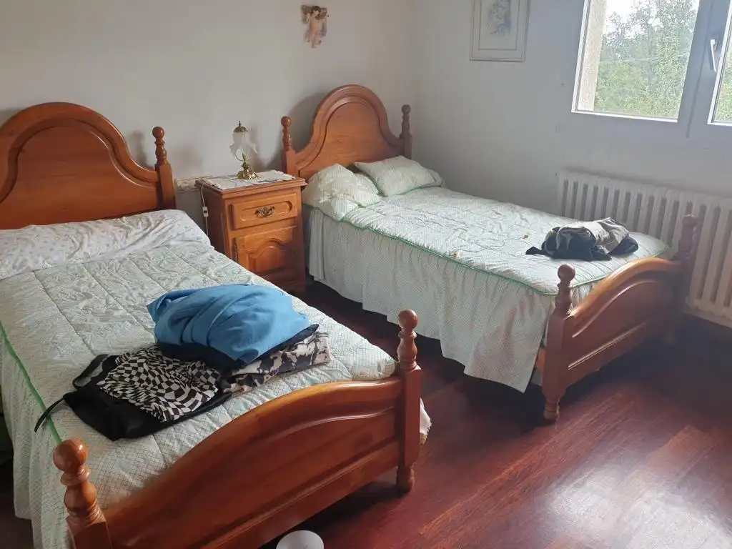 Dormitori de Casa o xalet en venda en Parada de Sil amb Calefacció, Parquet i Terrassa