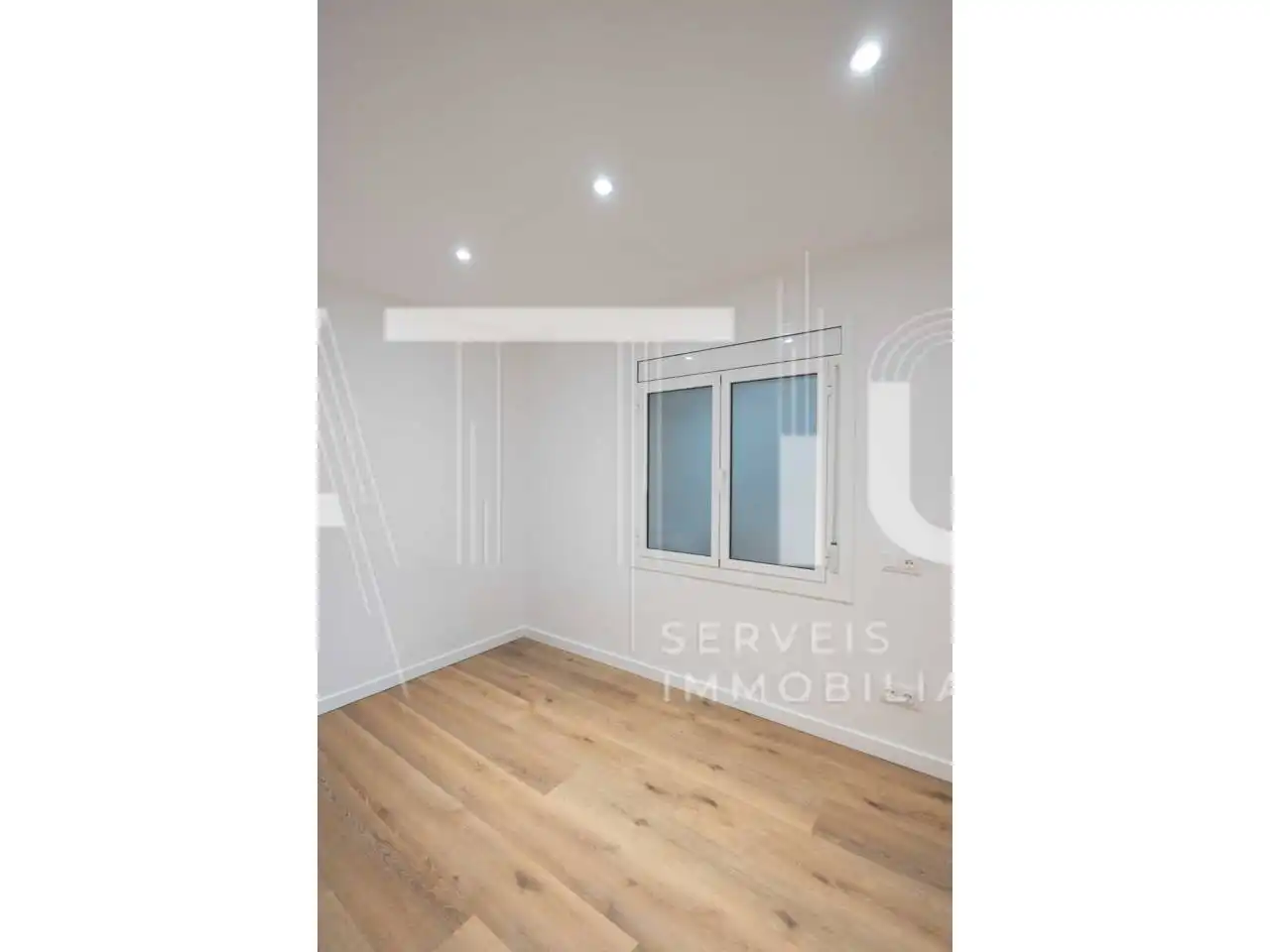 Habitación de Piso en venta en Ripollet con Aire acondicionado, Parquet y Balcón