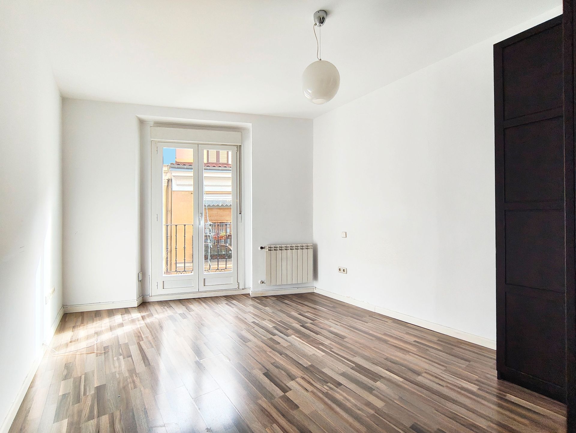 Bedroom of Flat for sale in  Madrid Capital  with Heating, Storage room and Balcony