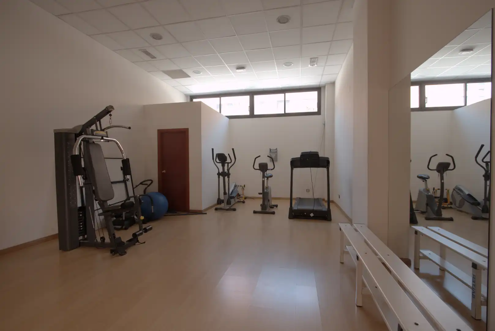 Flat for rent in Madrid  with Air Conditioner, Private garden and Storage room