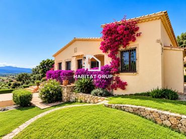 Casa amb jardí en venda a Platja d'Aro