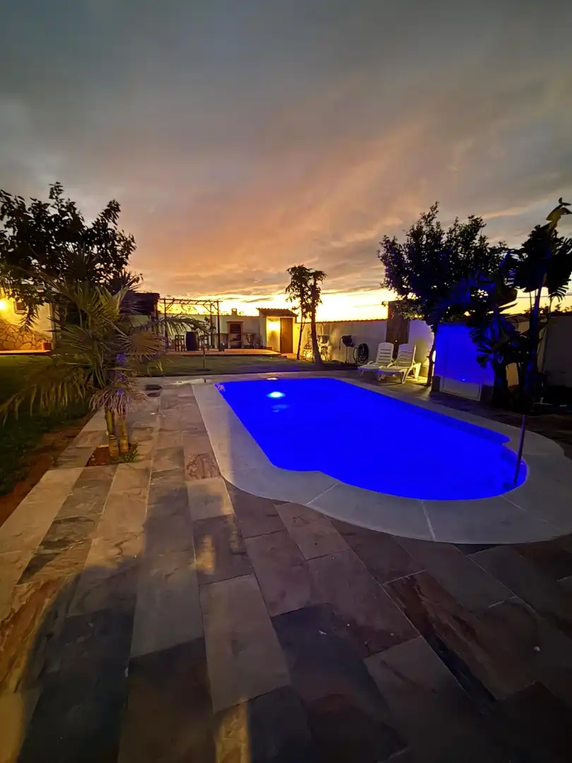 Piscina de Casa o xalet de lloguer en Chiclana de la Frontera amb Aire condicionat, Jardí privat i Terrassa