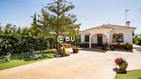 Foto 3 de Casa o xalet en venda a Tixe, Coria del Río, Sevilla