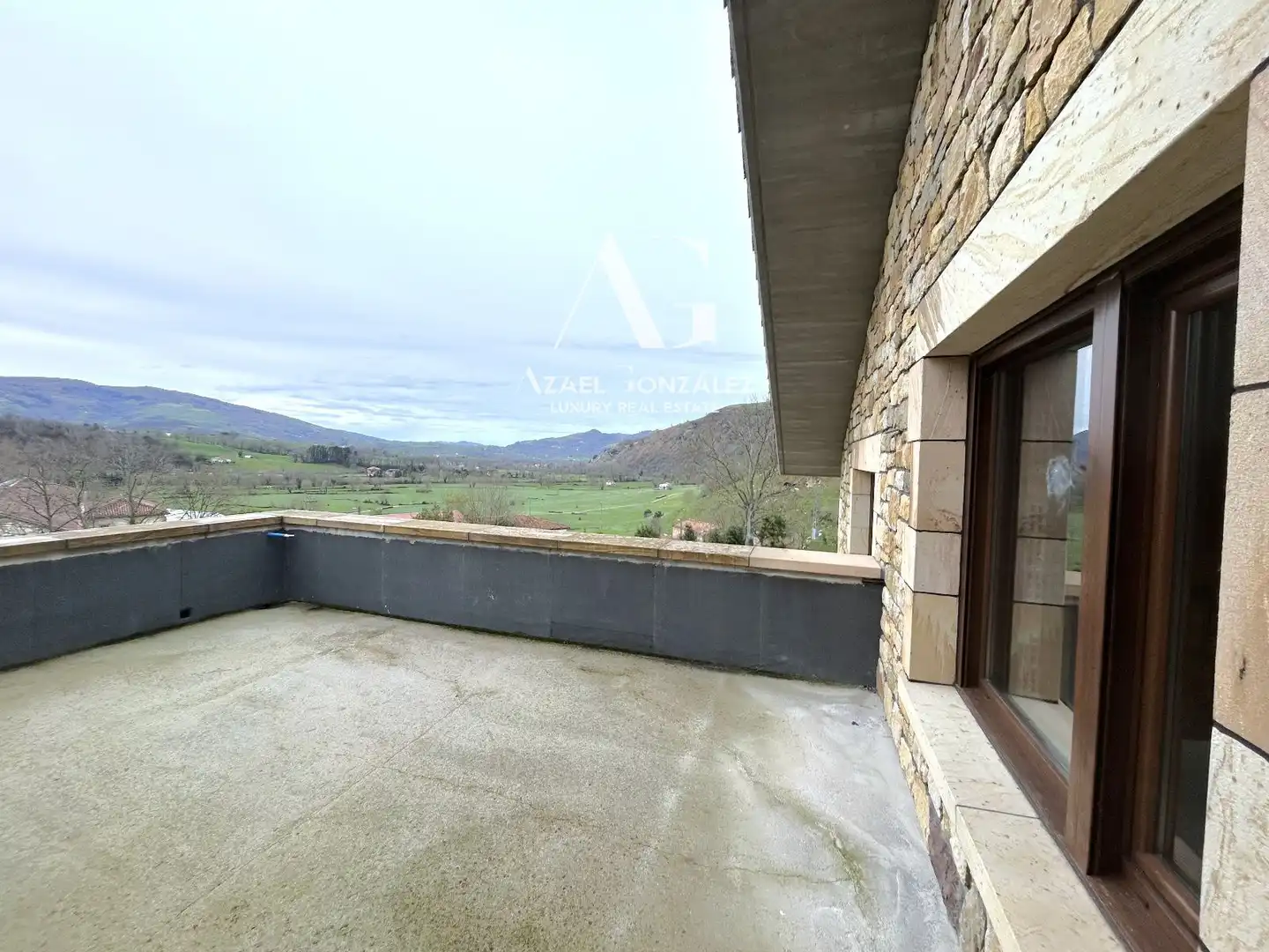 Terraza de Casa o chalet en venta en Villacarriedo con Terraza