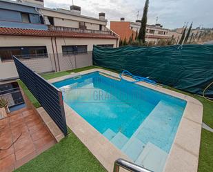 Piscina de Casa adosada en venda en Granollers amb Aire condicionat, Jardí privat i Parquet