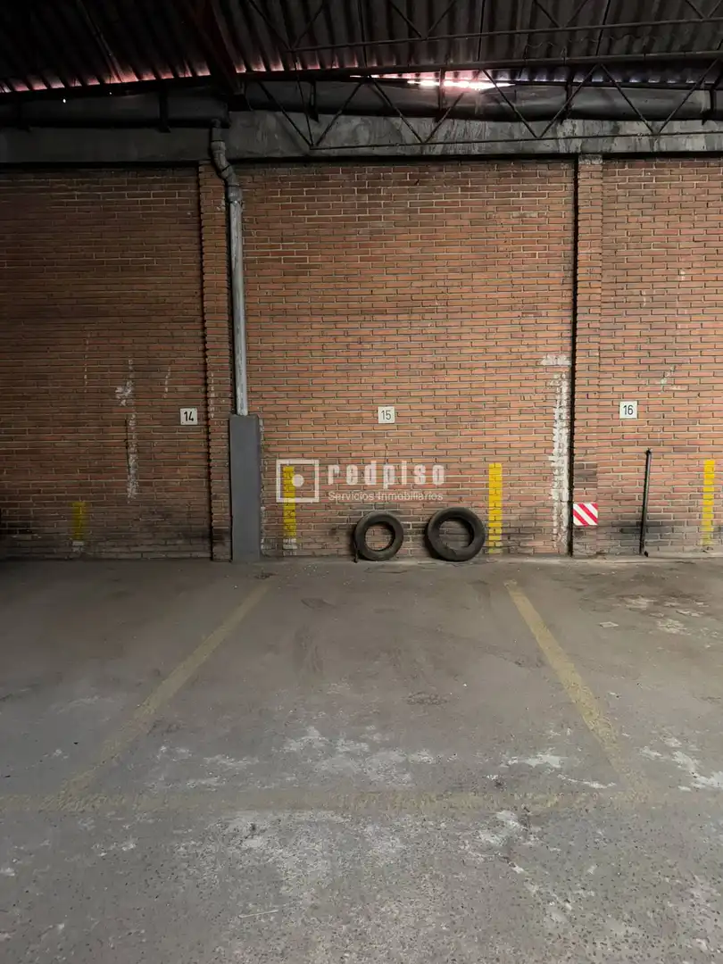 Parking de Garaje en venta en Madrid