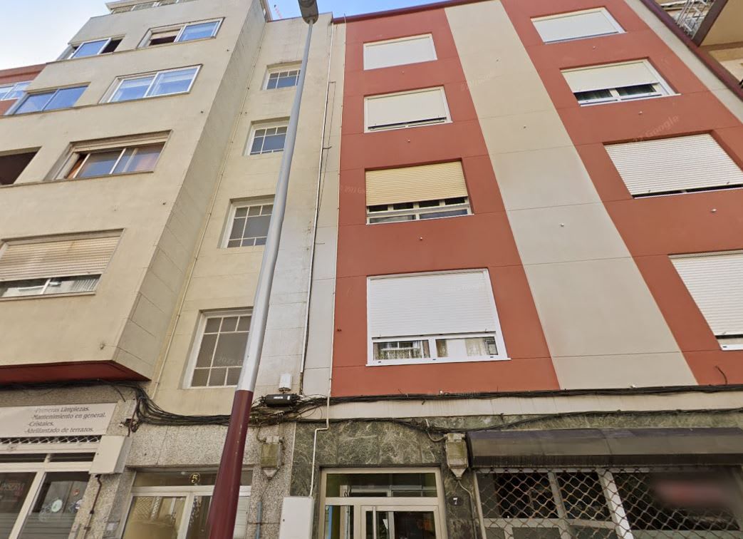 Piso en venta en C/ Alonso Ojeda, Teis