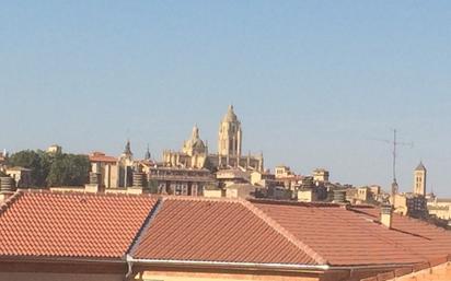 Vista exterior de Pis en venda en Segovia Capital amb Aire condicionat i Terrassa