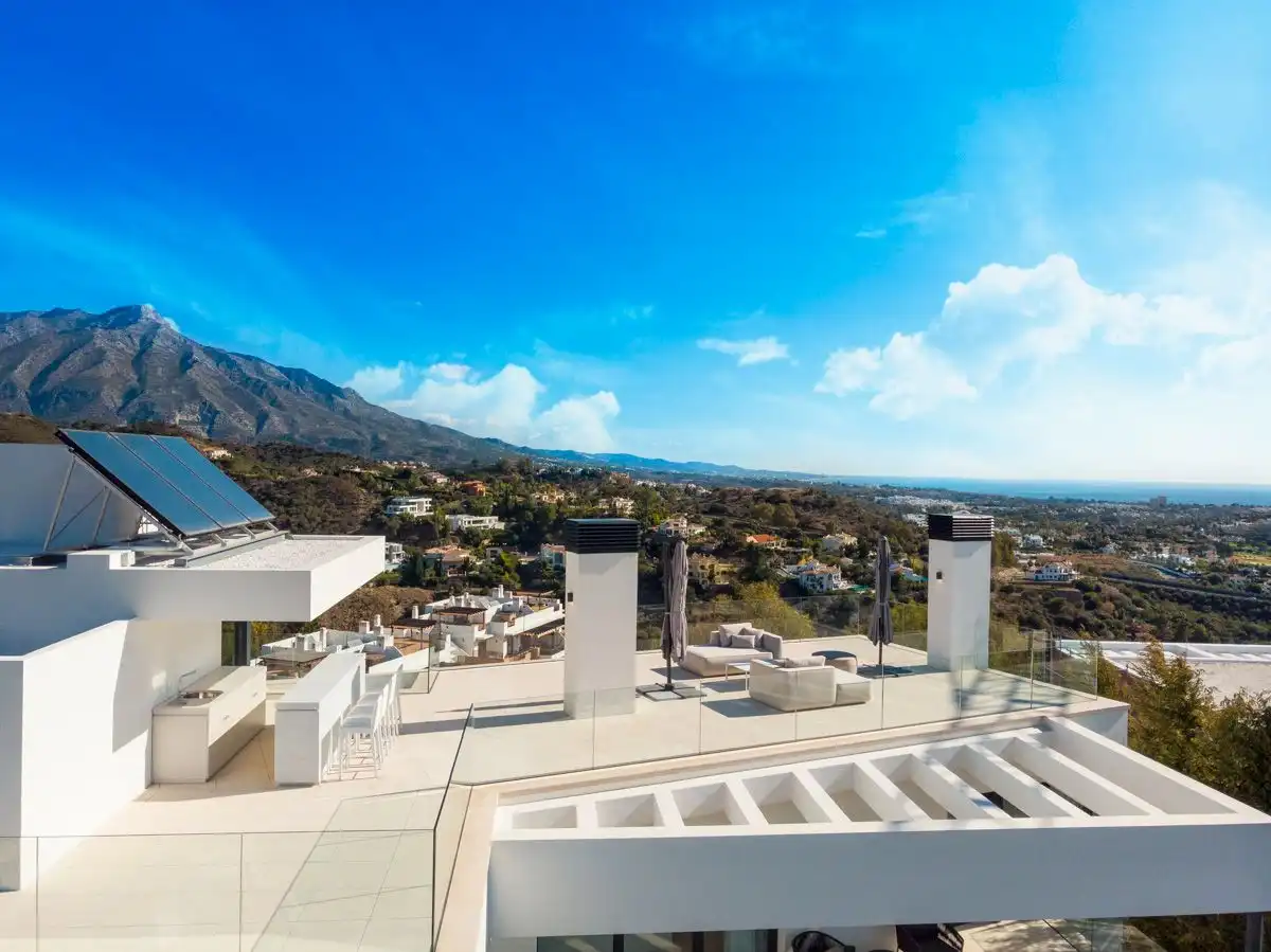Terrassa de Casa o xalet en venda en Benahavís amb Aire condicionat, Terrassa i Piscina