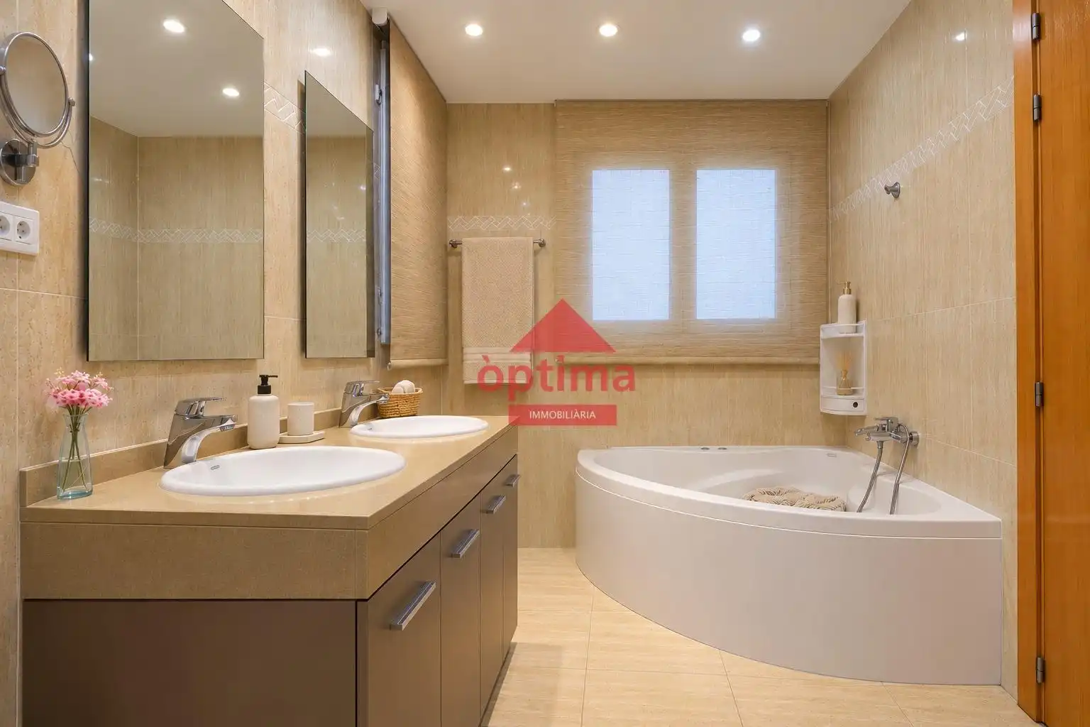 Casa a schiera con terrazza in vendita a Calle BELGRADO, imagen 30