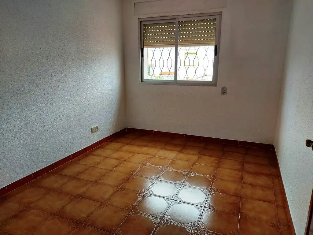 Commercial properties for sale in Domeño