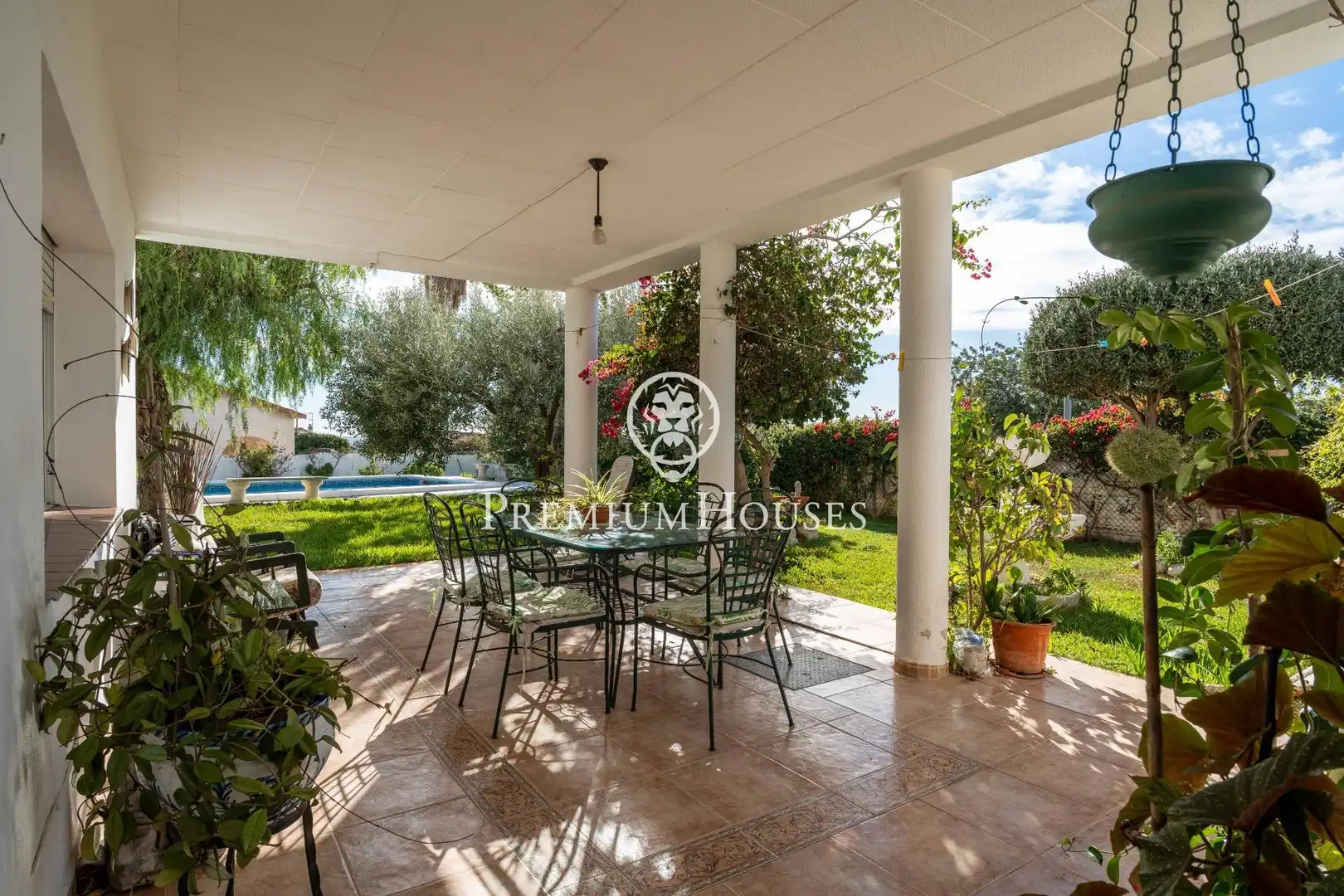 Terrassa de Casa o xalet en venda en Vilanova i la Geltrú amb Calefacció, Jardí privat i Terrassa