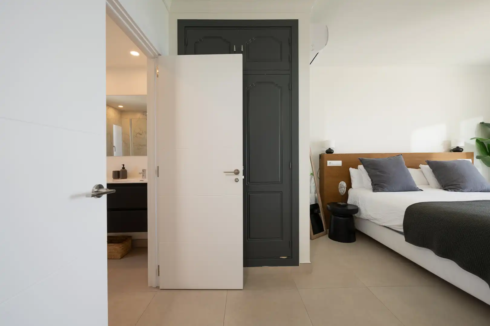 Penthouse with terrace for sale in Estepona Pueblo, imagen 23