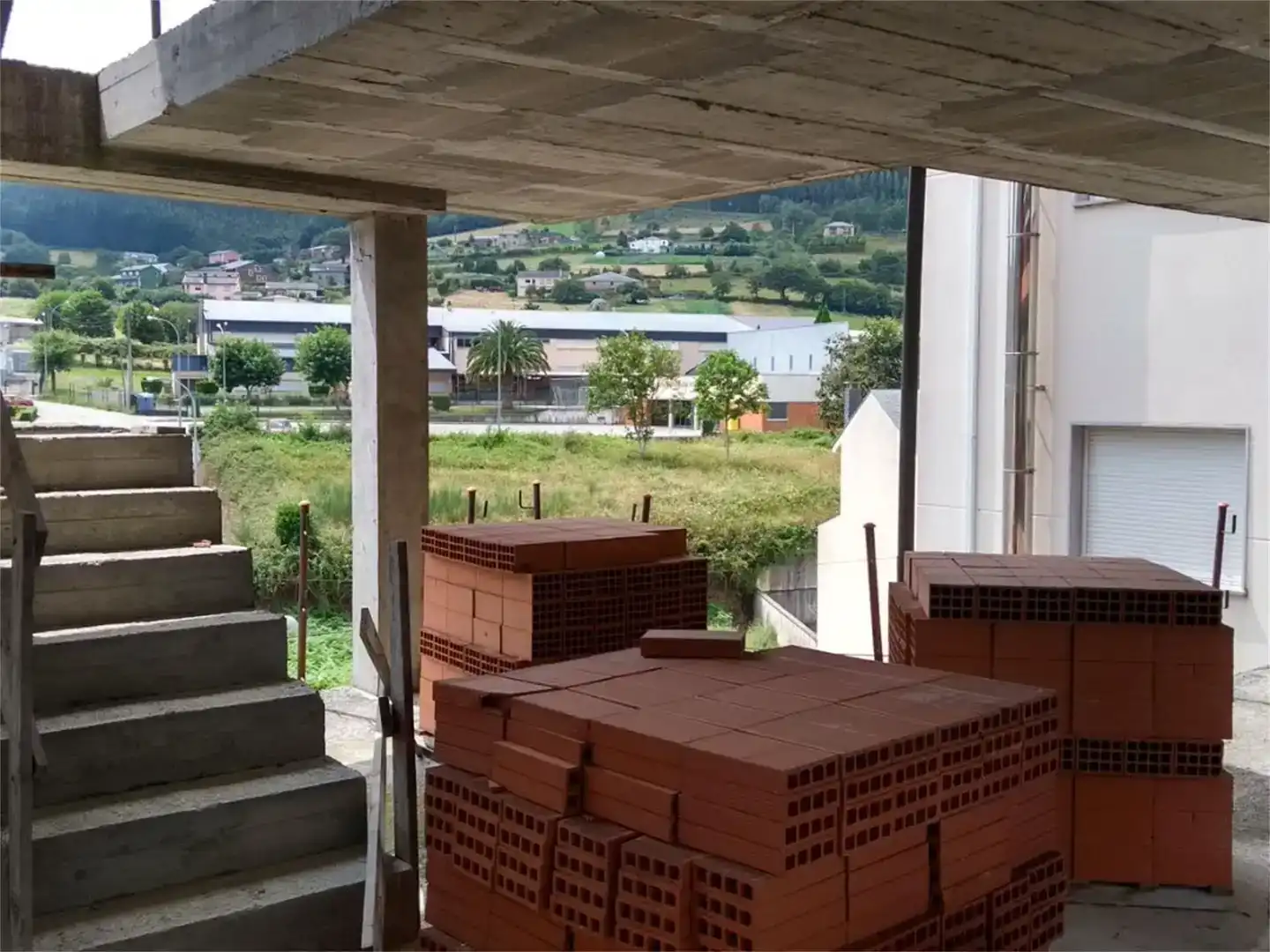 Vista exterior de Piso en venta en A Pontenova   con Trastero