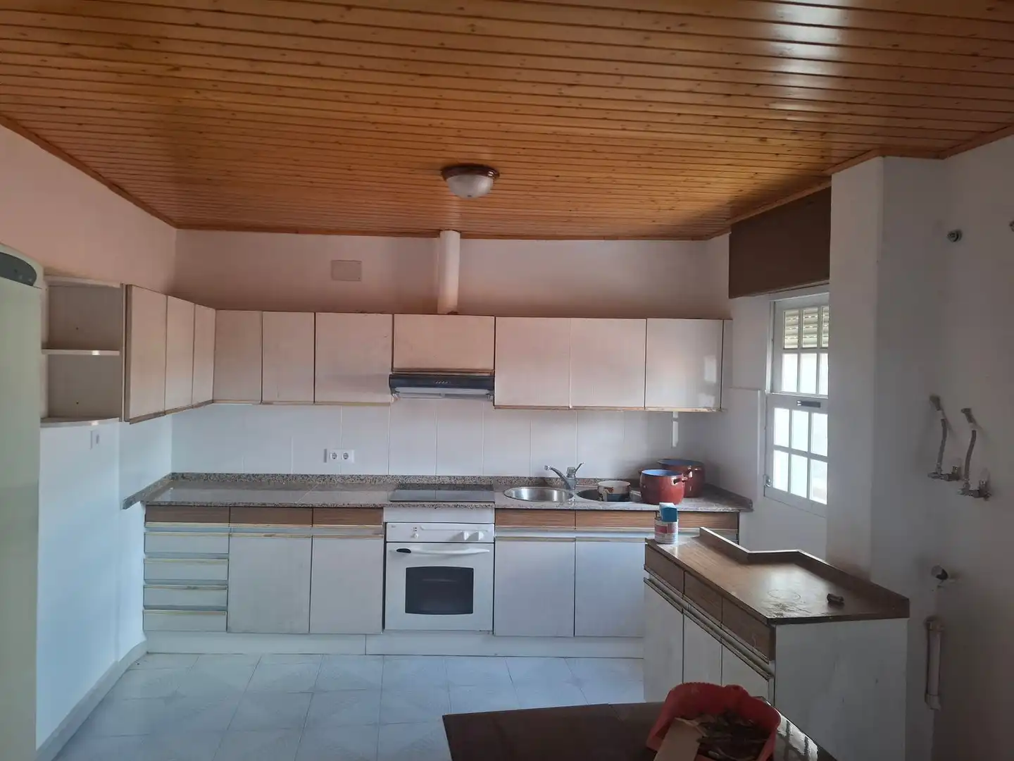 Cocina de Edificio en venta en Maside, Ourense