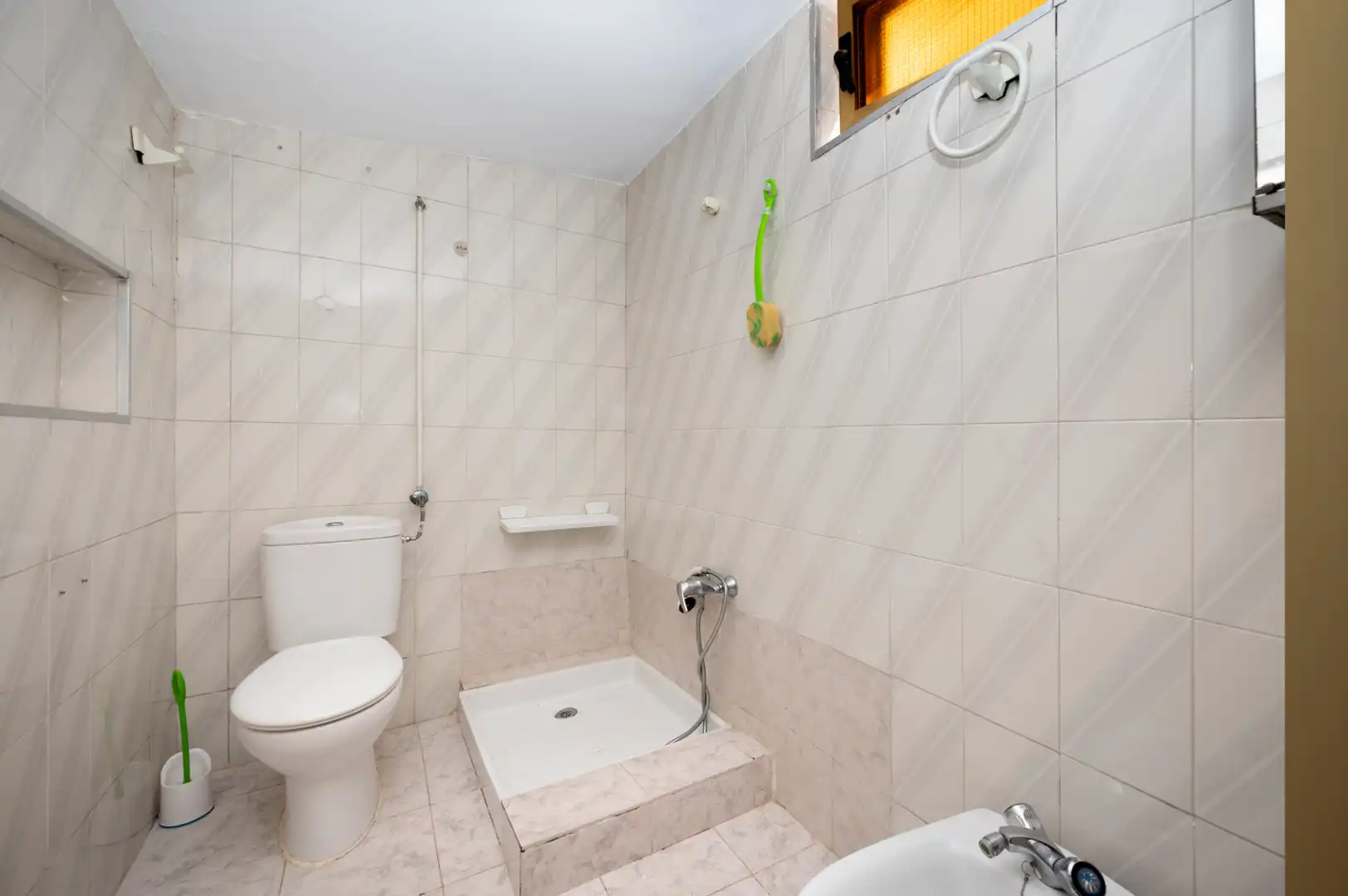 Baño de Piso en venta en Colmenar Viejo con Calefacción y Trastero