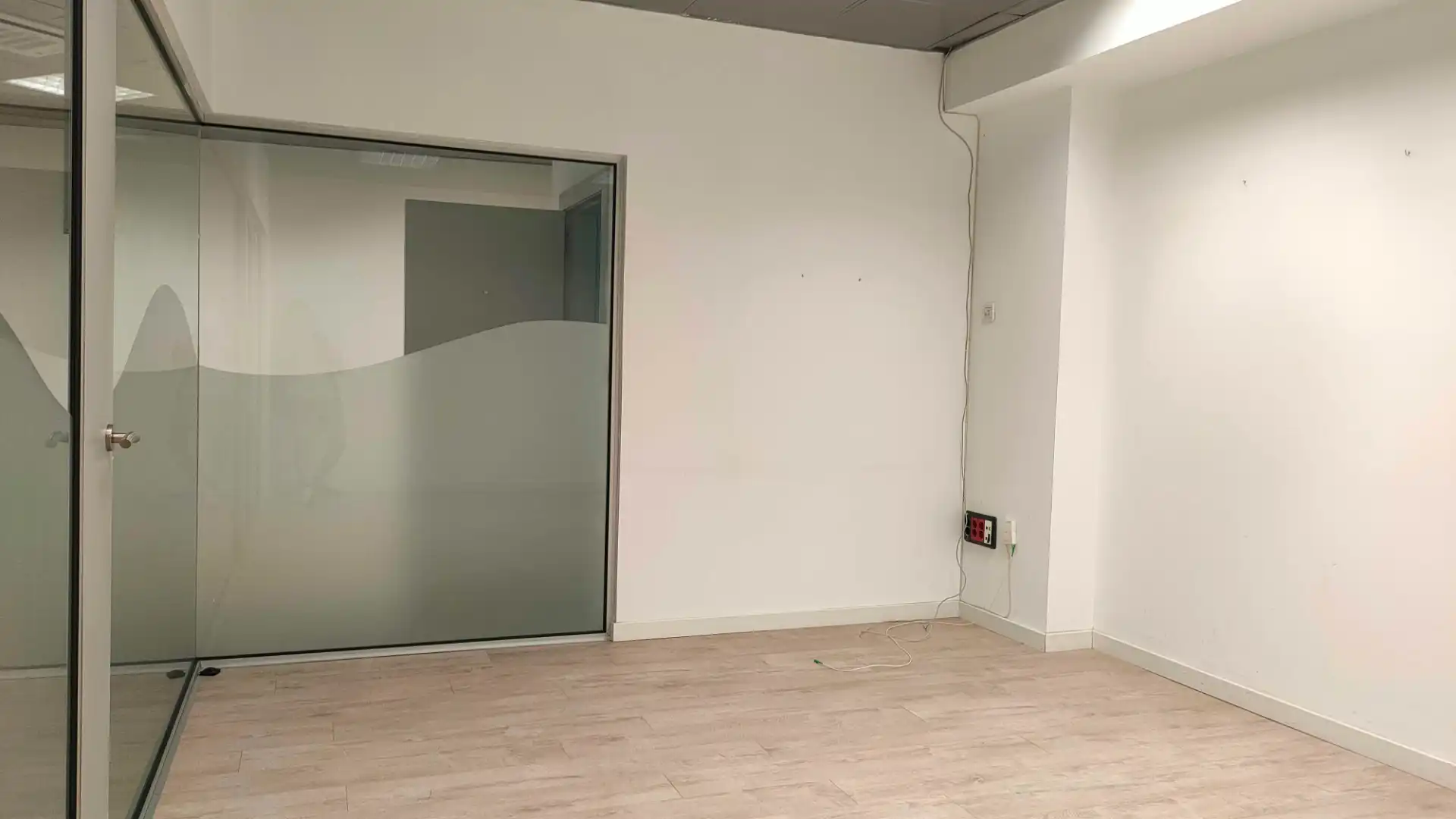 Local de alquiler en Girona con Aire acondicionado y Alarma