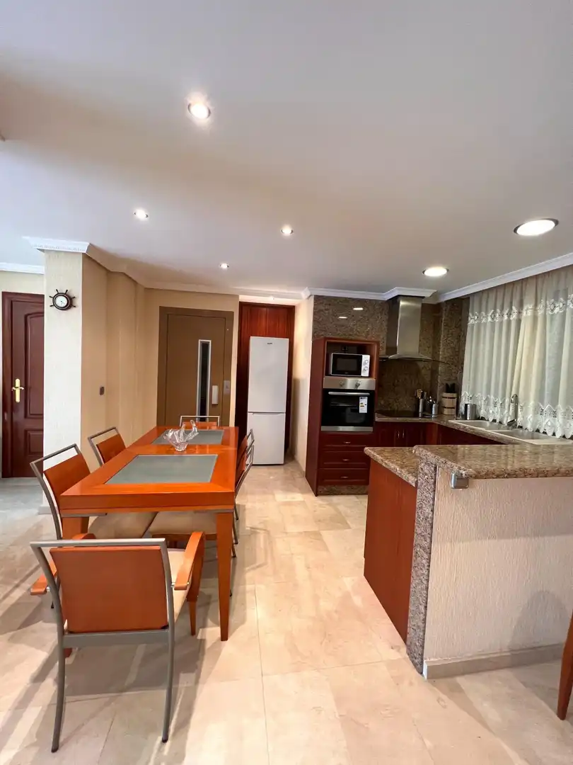 Küche von Maisonette zum Verkauf in Torrevieja mit Balkon