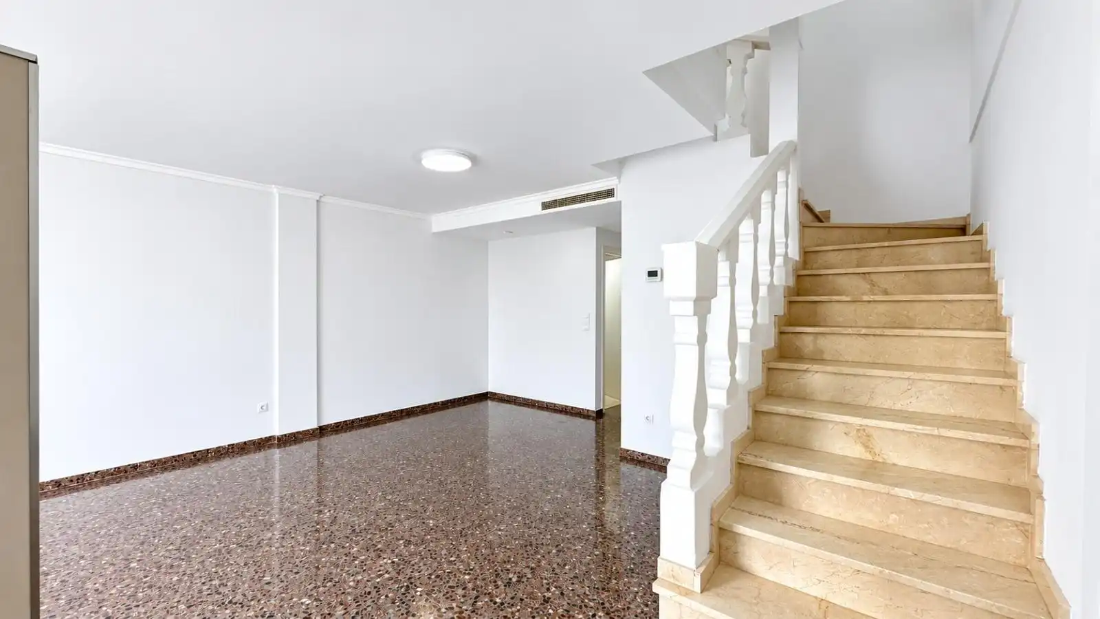 Casa adosada en venda en Carlet amb Aire condicionat i Calefacció
