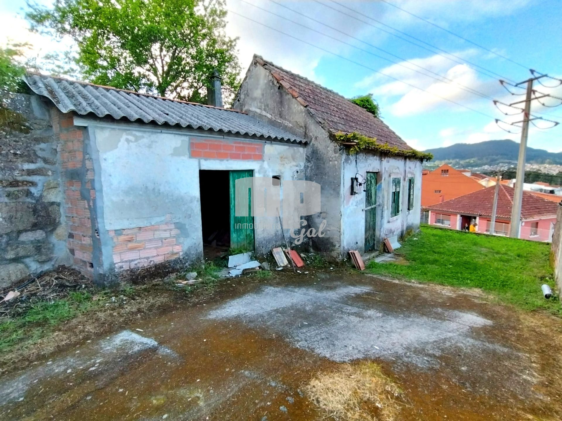Vista exterior de Finca rústica en venda en Moaña amb Jardí privat