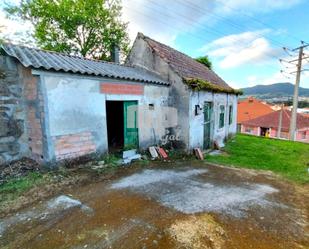 Außenansicht von Country house zum verkauf in Moaña mit Privatgarten