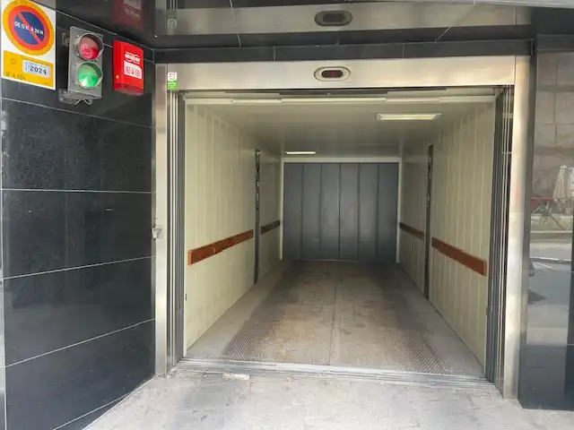 Maisonette zur Miete in Carrer Tomás López Torregrosa, Barrio del Centro