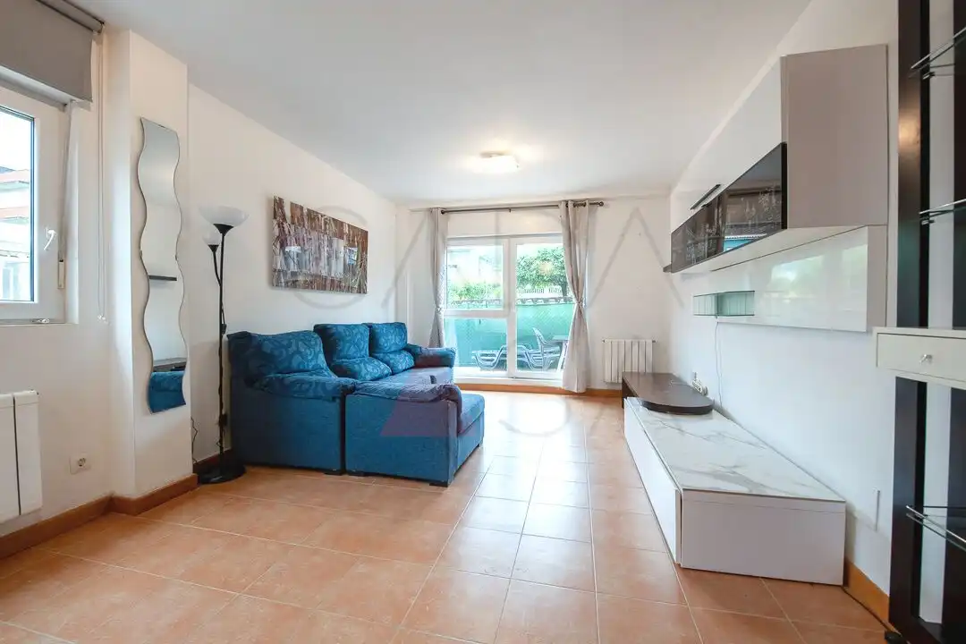 Sala de estar de Casa adosada en venta en Piélagos con Calefacción, Jardín privado y Terraza