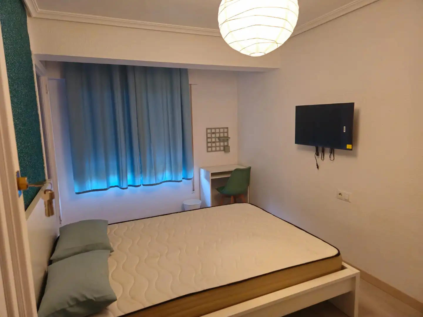 Habitación de Piso en venta en Ponferrada con Calefacción, Amueblado y Balcón