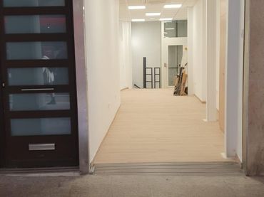 Local comercial de lloguer a Centre Vila