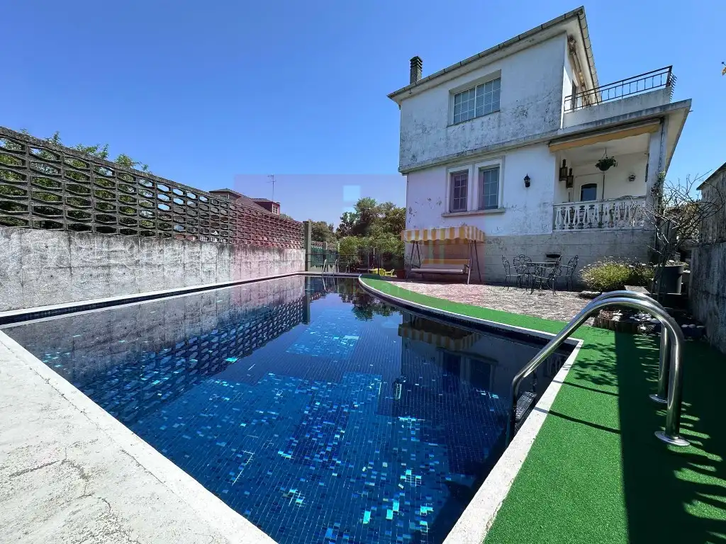 Piscina de Casa o chalet en venta en Lugo