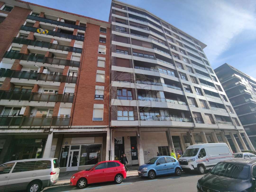 Vista exterior de Local en venta en Barakaldo 