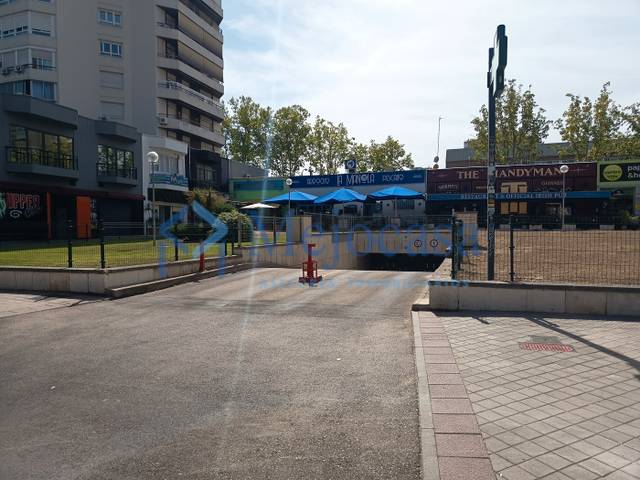 Garaje en Venta en Carretera de Canillas en Canillas