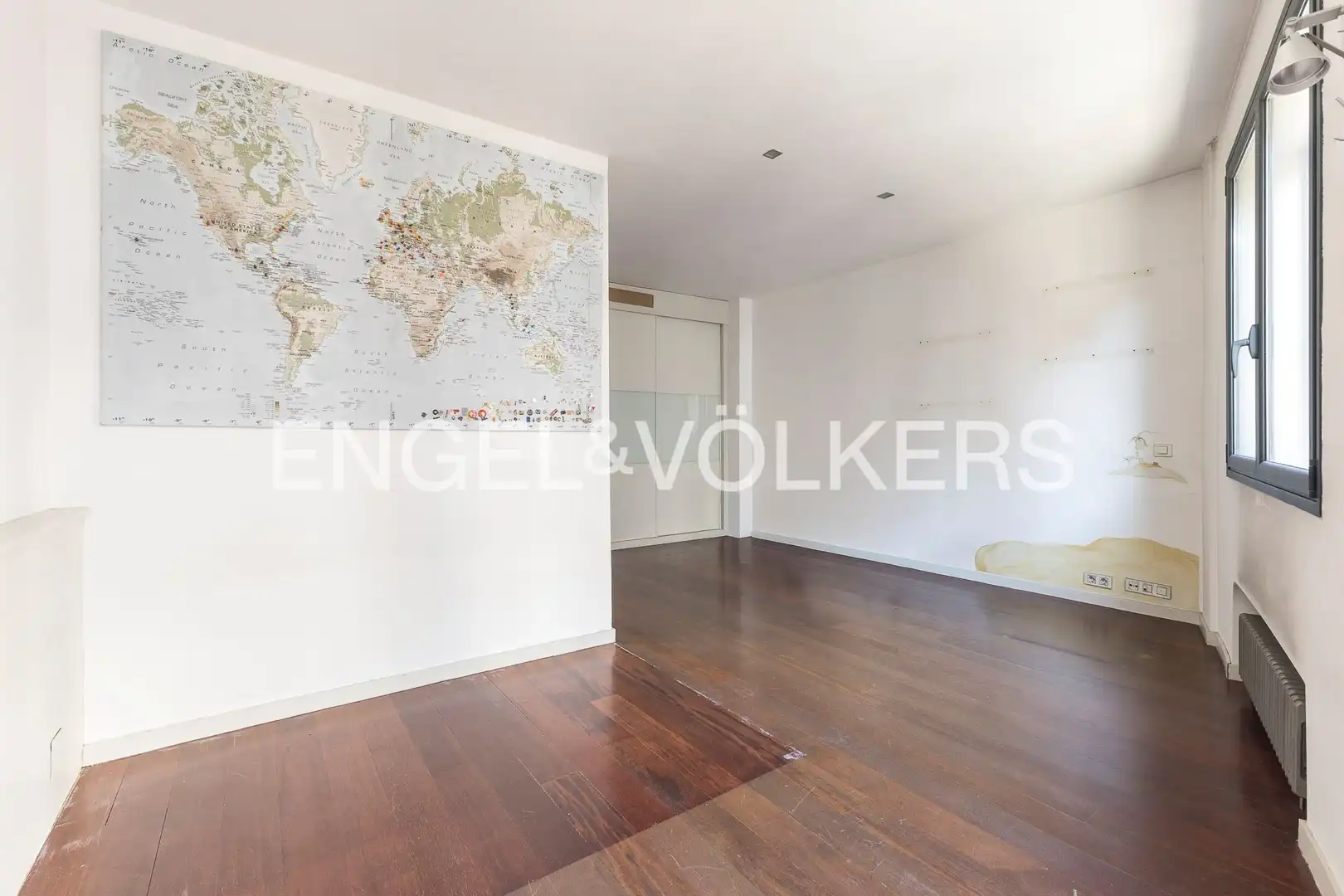 Living room of Houses for sale in Barcelona  with Air Conditioner, Heating and Private garden