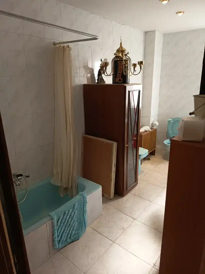 Baño de Casa adosada en venta en Villadangos del Páramo, León