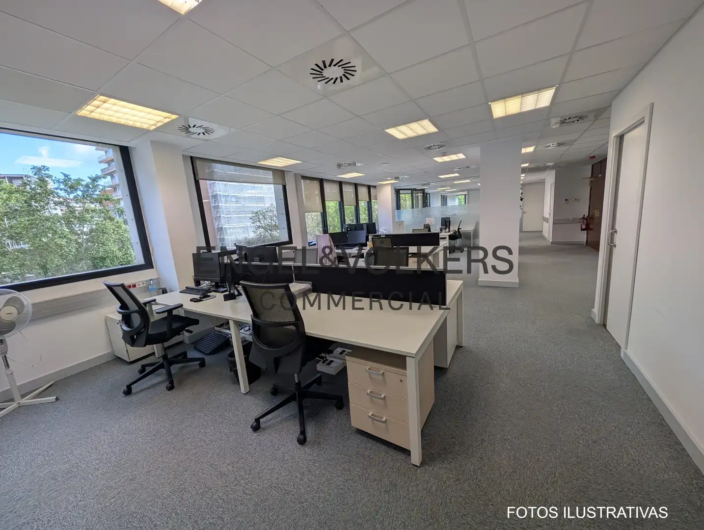 Office for rent in Barcelona  with Air Conditioner