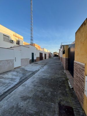 Exterior view of House or chalet for sale in Dos Hermanas  with Storage room