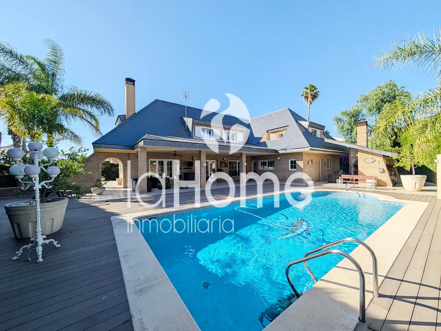 Vista exterior de Casa o chalet en venta en L'Eliana con Aire acondicionado, Calefacción y Jardín privado