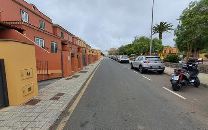 Vista exterior de Casa adosada de lloguer en San Cristóbal de la Laguna amb Terrassa i Balcó