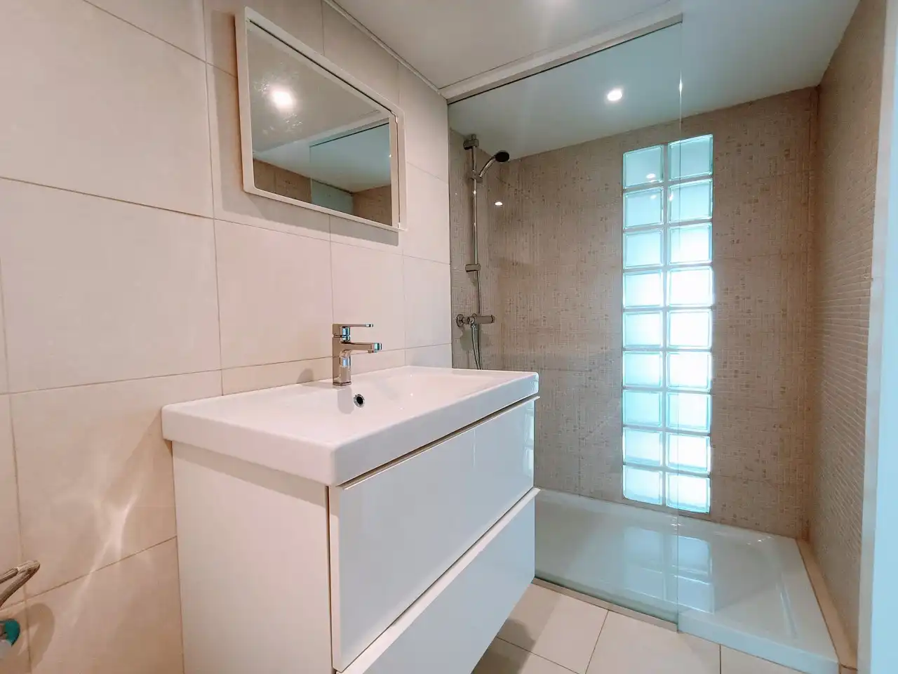 Baño de Piso en venta en La Moraleja con Aire acondicionado, Calefacción y Trastero