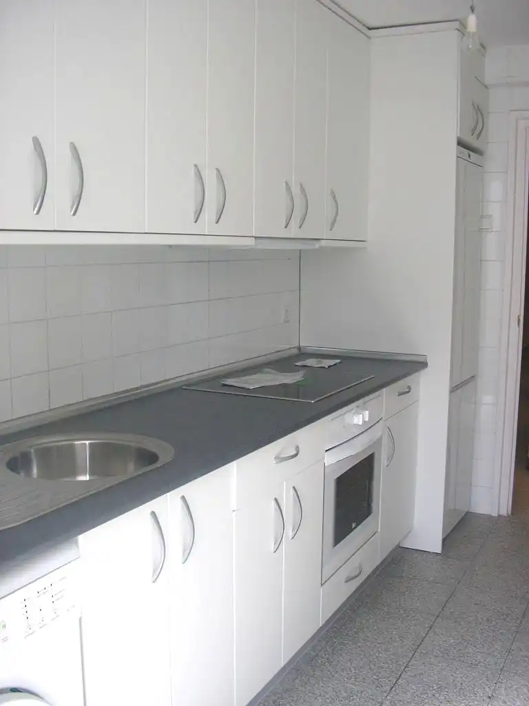 Cocina de Piso de alquiler en Zaragoza con Calefacción, Amueblado y Horno