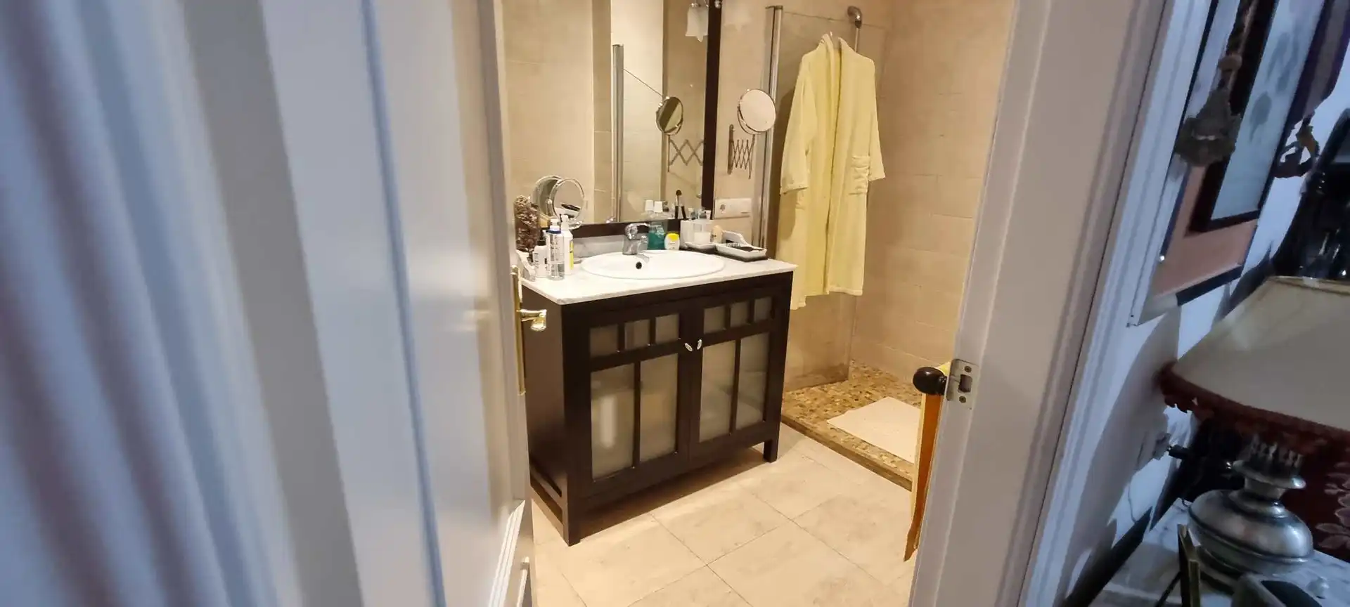 Baño de Piso en venta en Puente Genil con Aire acondicionado, Terraza y Trastero