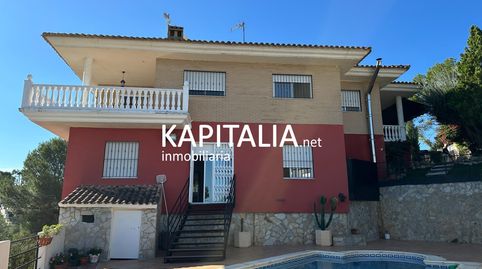 Chalet en VENTA en Monte Júcar, Alberic, con piscina, jardín, garaje y 315 m2 construidos