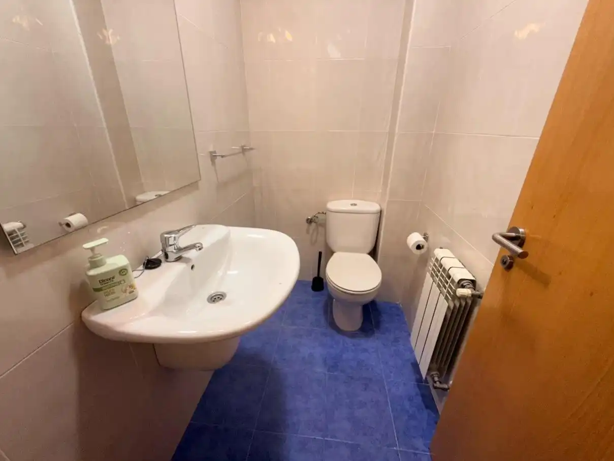 Bathroom of Duplexes for sale in Ames  with Heating, Parquet flooring and Storage room