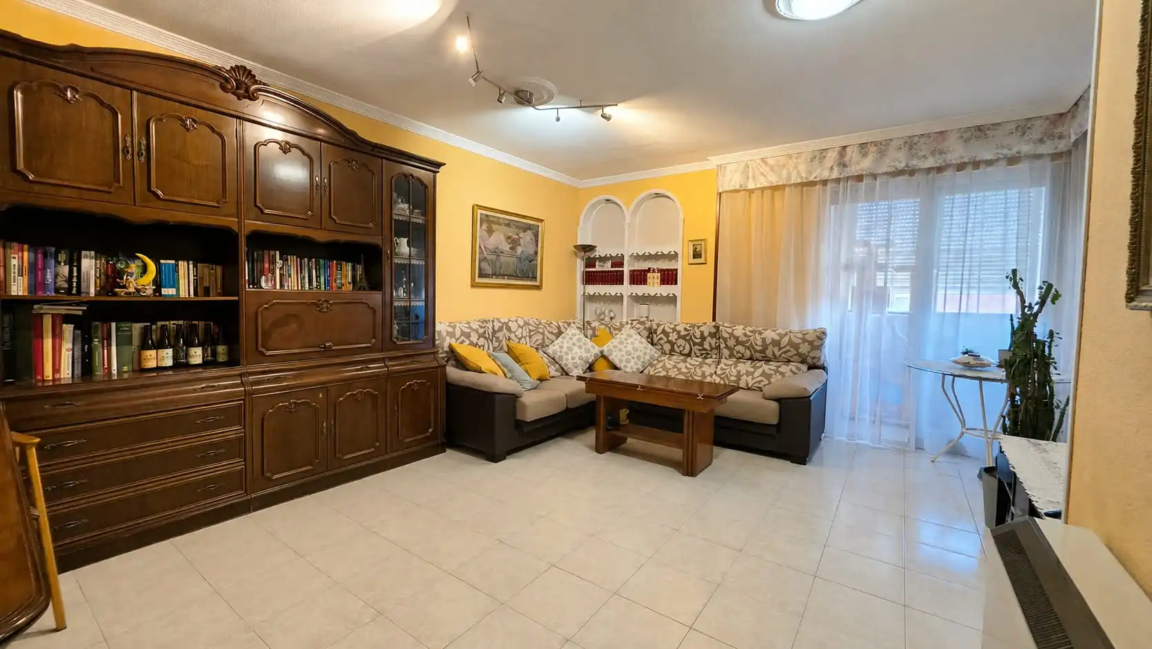 Living room of Flat for sale in Parla  with Air Conditioner, Heating and Terrace