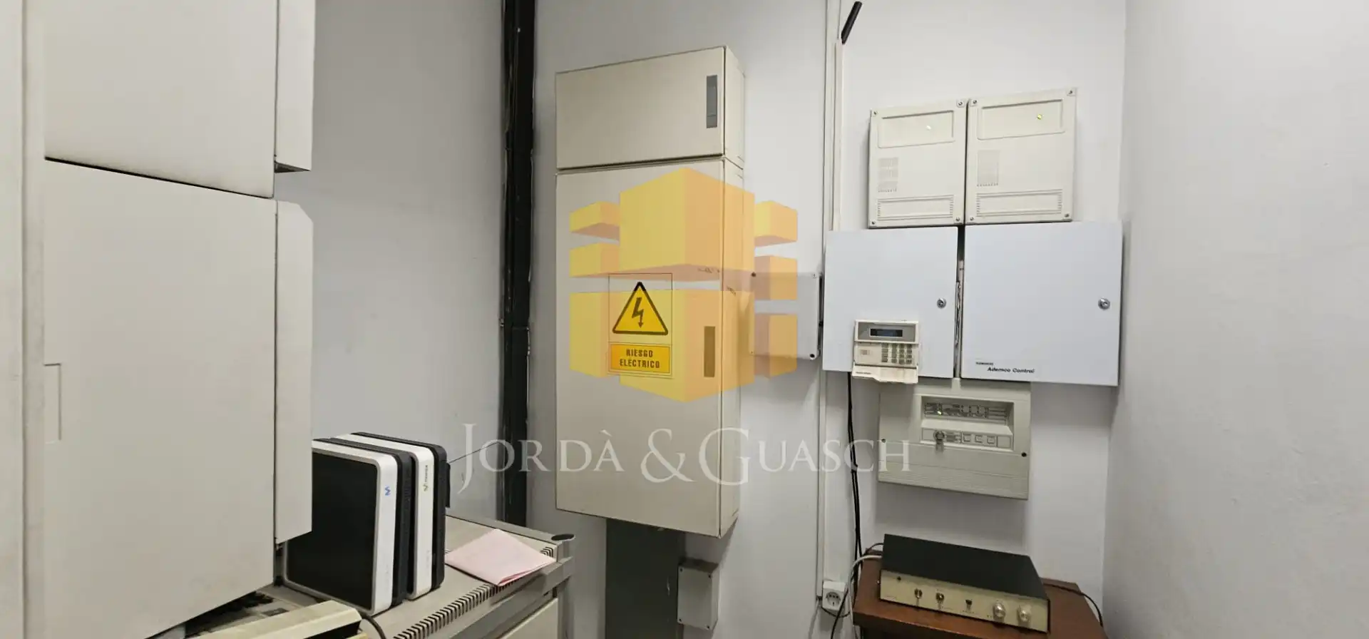Industrial building with lift for sale in Carretera Corbera 1, imagen 23