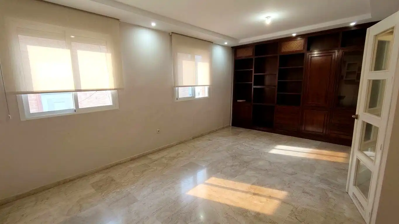 Wohnung zur Miete in Avenida de las Ollerías, Ollerías - San Cayetano