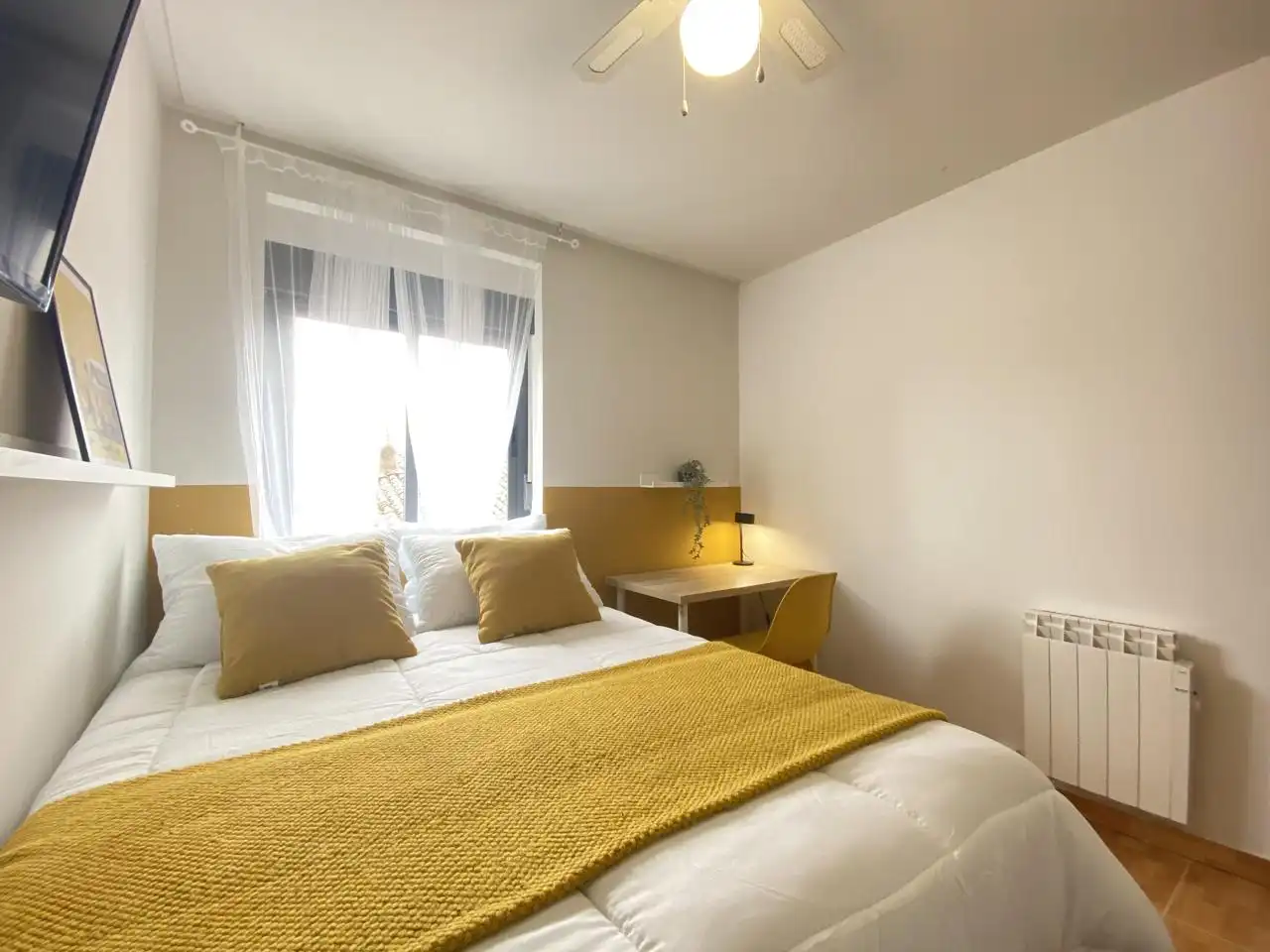 Flat for rent in De Blasco Ibáñez, La Vega - La Sal