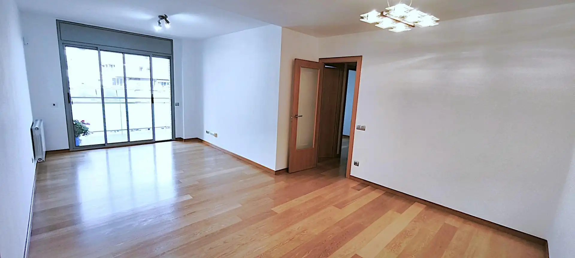 Living room of Flat for sale in Badalona  with Air Conditioner, Heating and Parquet flooring