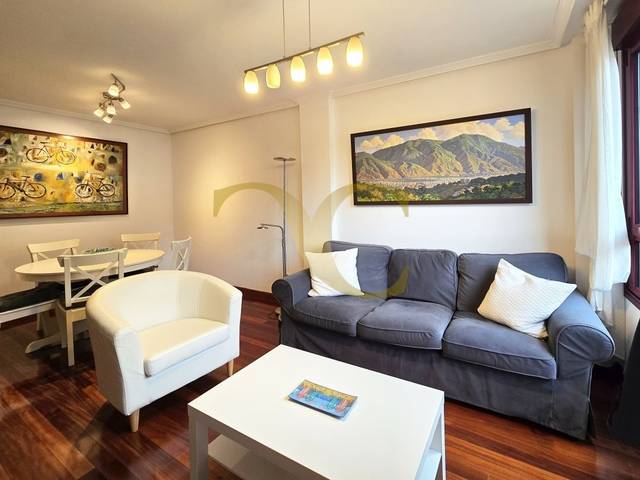 Piso en Venta en Calle Luis Riera Posada en Vallobín