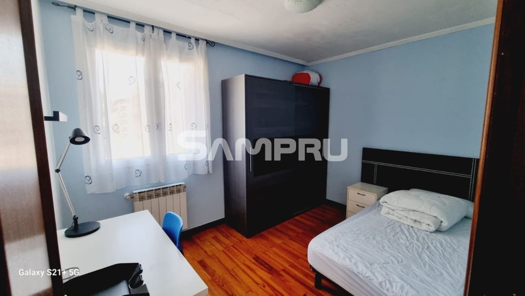 Bedroom of Flat to rent in Eskoriatza  with Heating